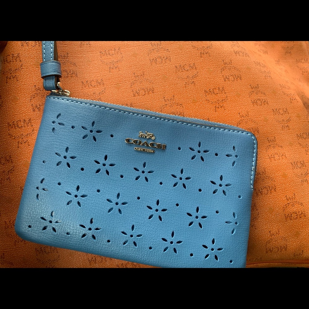 Coach Wristlet - Picture 3 of 3